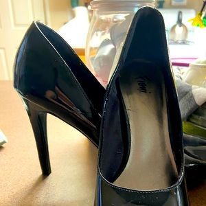 Fiona black high heel size 9 and 1/2